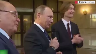 Vadimir Putin s-a apucat de CÂNTAT: Uite ce HITURI are liderul de la Kremlin! (VIDEO)