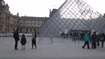 ATAC CU ARMĂ ALBĂ în Paris. Un soldat a fost înjunghiat în fața Muzeului Luvru (FOTO + VIDEO)