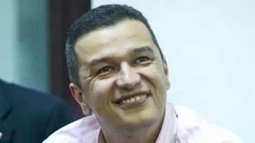 Grindeanu le răspunde protestatarilor care îi cer DEMISIA