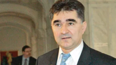 Ioan Ghișe, foarte calm după cutremur: Eu am crezut că a sunat telefonul. Am văzut că face tremurici (VIDEO)