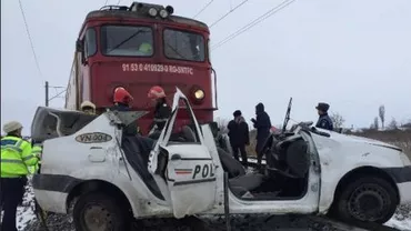 Vrancea: Mașină de poliție, implicată într-un ACCIDENT GRAV! Victimele AU SUPRAVIEȚUIT MIRACULOS! (FOTO-VIDEO)