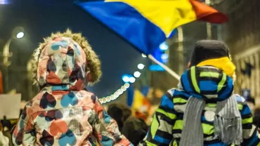 Sâmbătă revin PROTESTELE de amploare: "Ei au venit cu huliganii, noi venim cu copiii"