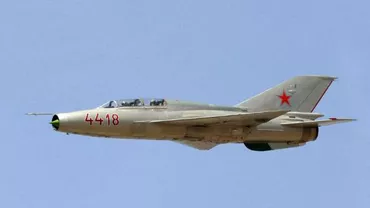 Un avion militar sirian s-a prăbușit la granița cu Turcia: Piloții s-au catapultat înaintea impactului