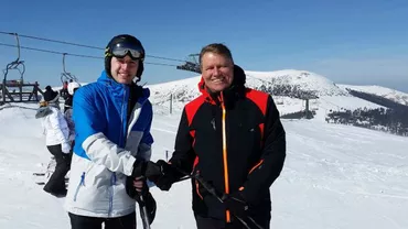 Klaus Iohannis își laudă discursul pe pârtia de schi: "A fost bună, așa-i? Și-au dat seama că nu pot face chiar ce vor" (FOTO)