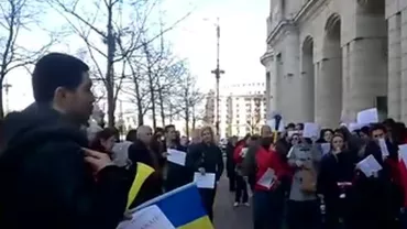 PROTEST spontan în fața Ministerului Mediului. Care este NEMULȚUMIREA oamenilor