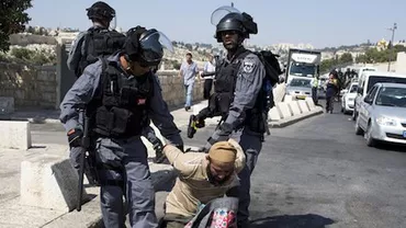 Un POLIȚIST israelian HĂRȚUIEȘTE un bărbat din Palestina în plină zi! Cum au reacționat autoritățile (VIDEO)