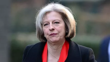 Theresa May alerga în direcția greșită în timpul atacului terorist din Londra. Cum a fost salvat premierul (VIDEO)