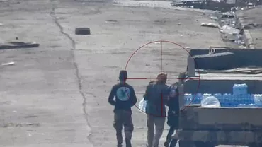 Un irakian, împușcat mortal de un lunetist ISIS pentru că a primit apă de la trupele guvernamentale (FOTO)