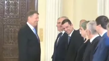 Glume între Klaus Iohannis, Liviu Dragnea și Sorin Grideanu la Palatul Cotroceni: Cei trei au început să râdă la finalul ceremoniei de depunere a jurământului pentru noii membri ai Guvernului (FOTO, VIDEO)
