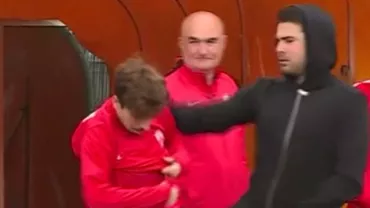 Patrick Petre, taxat dur de Adi Mutu după episodul "beția din avion". Toți colegii au râs (FOTO, VIDEO)