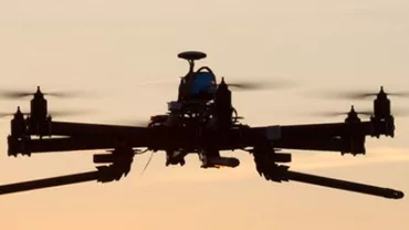 Gardienii Penitenciarului Ploiești contracarează dronele cu MĂTURA: "Se încearcă introducerea de telefoane și droguri în spatele gratiilor" (FOTO)