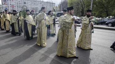 Procesiune romano-catolică în Capitală, în Duminica Floriilor: Restricții de circulație pe unele artere