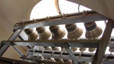 Mai TARE decât clopotul Catedralei! La Baia Mare se fac clopote INTELIGENTE: Pot cânta din Beatles sau ABBA și costă până în 300.000 de euro