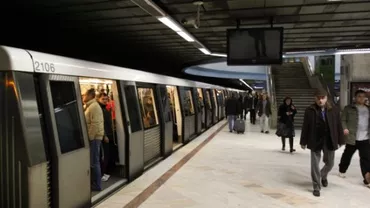 Alertă în București. Jandarmi înarmați patrulează în stațiile de metrou. Măsura ar putea fi legată de evenimentele din Franța (FOTO)