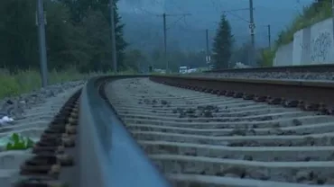 SINUCIDERE șocantă, DRAMA momentului în România! S-a aruncat în fața trenului după ce s-a certat cu iubitul (FOTO)