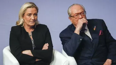 Istoria se va repeta în Franța? Marine Le Pen ajunge în turul al doilea al prezidențialelor. În 2002, la același scrutin, adversarul lui Jean-Marie Le Pen obținea victoria cu 82% din voturi (VIDEO)