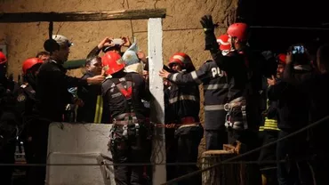 Starea lui Dănuț, copilul care a stat 11 ore blocat într-un puț, se ameliorează. Medic: "Copilul a putut fi detubat şi acum respiră spontan"