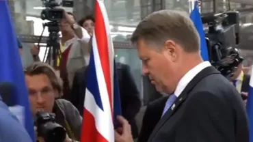Reacțiile internauților referitoare la gestul lui Klaus Iohannis de a muta steagul Regatului Unit (VIDEO)