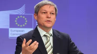 Dacian Cioloș: "Cu toţii trebuie să ne implicăm în mod activ, nu doar stând în faţa calculatorului, nu doar dând like-uri, nici măcar doar ieşind în stradă"