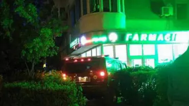Scandal la Constanța: Un bărbat a intrat cu bolidul într-o farmacie pe care a distrus-o complet. Polițiștii au reușit cu greu să îl imobilizeze (VIDEO)