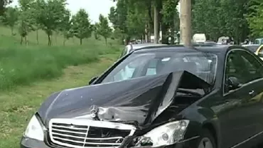 Accident în lanț în Capitală: Șapte mașini au fost avariate. Polițiștii îl caută pe șoferul care a provocat carambolul (VIDEO)