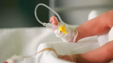 ȘOCANT! A apucat să își sărute bebelușul și apoi a murit