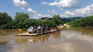 MOȘ IOAN COȚ și ANAF-ul: Scenă ANTOLOGICĂ pe Someș când un podar amendat și-a tras bacul pe uscat