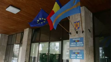 UDMR vrea să modifice o Lege care NU PERMITE arborarea STEAGULUI SECUIESC și propune scăderea procentului în compozitia etnică pentru asigurarea limbii materne