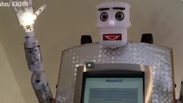 ROBO-POPA! Germania lansează preotul-robot "BlessU-2" care binecuvântează în 5 limbi! (VIDEO)