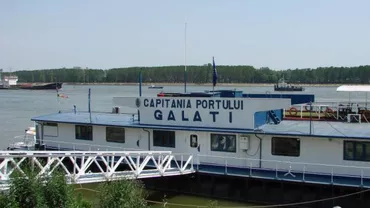 O navă sub pavilion turcesc a eșuat la Galați. De ce tace Căpitănia