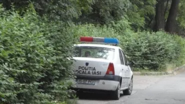 Caz ULUITOR în Iași! O tânără de 25 de ani din Iaşi umblă DEZBRĂCATĂ pe străzi. De ce nu au AMENDAT-O oamenii legii
