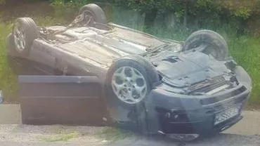 Accident grav pe DN1, la Popasul Căprioara. Două mașini s-au răsturnat (VIDEO)