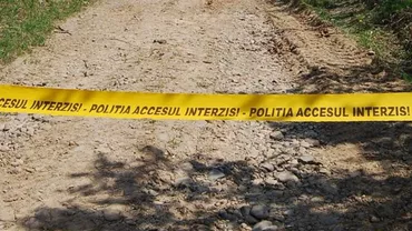 O femeie de 41 de ani, SPÂNZURATĂ CU EȘARFA. Femeia și-a pus capăt zilelor într-un mod halucinant