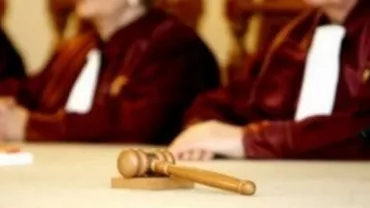 CCR: Articolul de lege privind pedepsirea tentativei de abuz în serviciu este neconstituţional