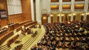ACUZAȚIILE DE FRAUDĂ stârnesc REACȚII: USR vrea comisie de ANCHETĂ privind votul la MOȚIUNEA DE CENZURĂ