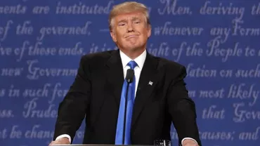 Cu câte mașini a fost așteptat Trump la Paris, la întâlnirea cu Macron (VIDEO)