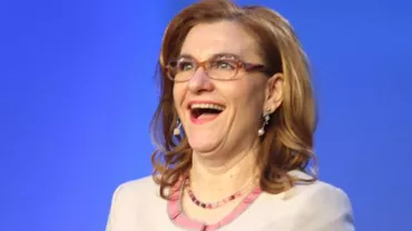 Maria Grapini a scris un roman de dragoste cu PASAJE COPIATE de pe Wikipedia