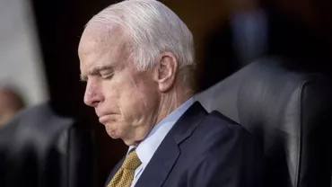 Senatorul John McCain suferă de o boală cumplită