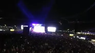 Atmosferă incendiară la concertul Depeche Mode de pe Cluj Arena: 40.000 de spectatori au cântat în cor "La mulți ani" (VIDEO)