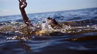 Un nume MARE al filosofiei franceze a murit în timp ce încerca să salveze niște copii de la înec