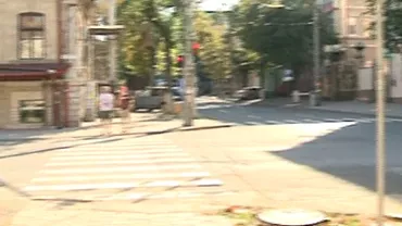 A băut până a murit! Un tânăr de 30 de ani a fost descoperit inconștient într-un automobil la o intersecție din capitala Moldovei