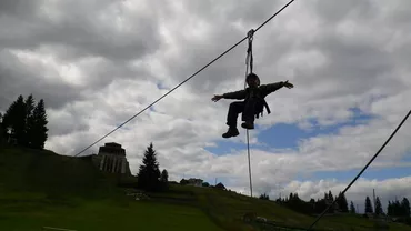 Copil de cinci ani, lovit pe tiroliană în Vatra Dornei