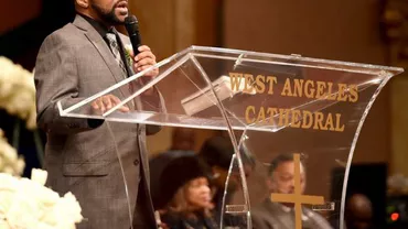 Veste șocantă! Fiul unei celebre cântărețe a murit la numai 39 de ani (FOTO)