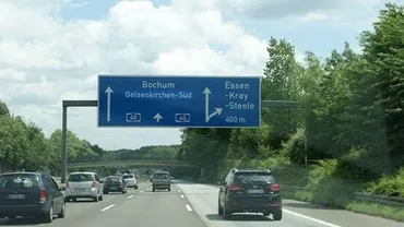 O româncă a murit într-un accident produs pe o șosea din Germania: Iubitul tinerei este în comă 