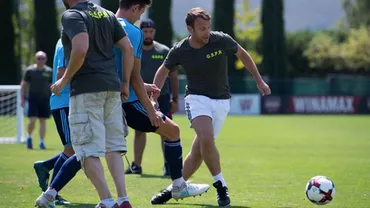 Președintele Franței vs Olympique Marseille. Cel mai surprinzător meci de fotbal al anului, în Franța (FOTO)