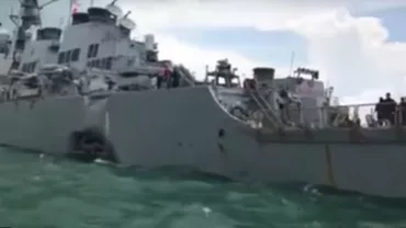 Singapore: PRIMELE IMAGINI după coliziunea dintre nava militară USS John S. McCain și un vas comercial (VIDEO)