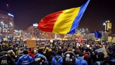 Modificările anunțate de Tudorel Toader la legile justiției scot românii în stradă: Un protest este organizat duminică în Piața Victoriei 