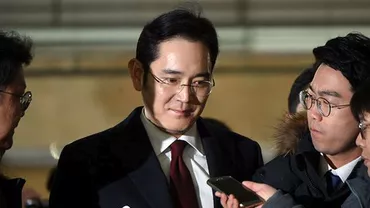 Lovitură pentru Samsung: Vicepreședintele grupului a fost condamnat la cinci ani de închisoare 