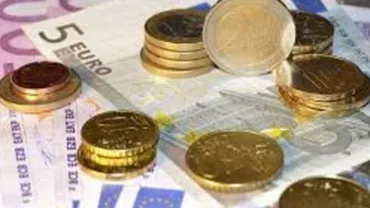 ȘOC VALUTAR! Euro a depășit 4,6 lei pe piața interbancară