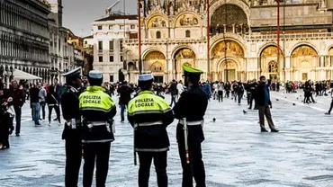 "Cine va striga Allahu Akbar va fi împușcat!" Avertismentul primarului din Veneția: Dacă vor să ajungă la Allah, îi trimitem direct la el!